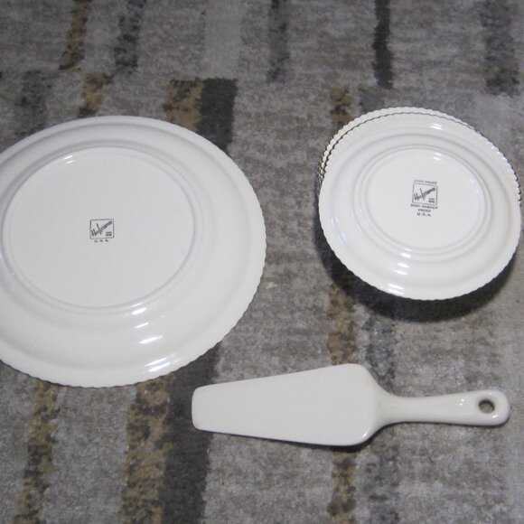 6 Currier and Ives “The Old Homestead In Winter" Collector Plates by Harkerware - Picture 5 of 7